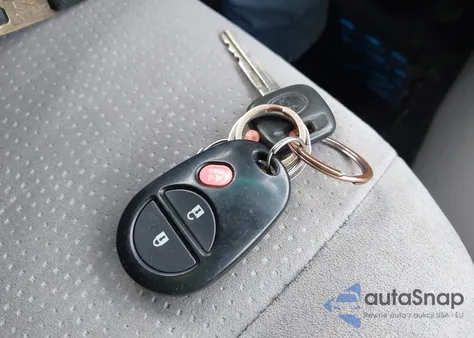 2011 Toyota Highlander Base V6 from USA, damaged, VIN 5TDBK3EHXBS075324